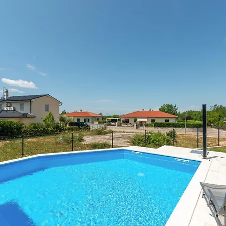 Renci Villa Buje